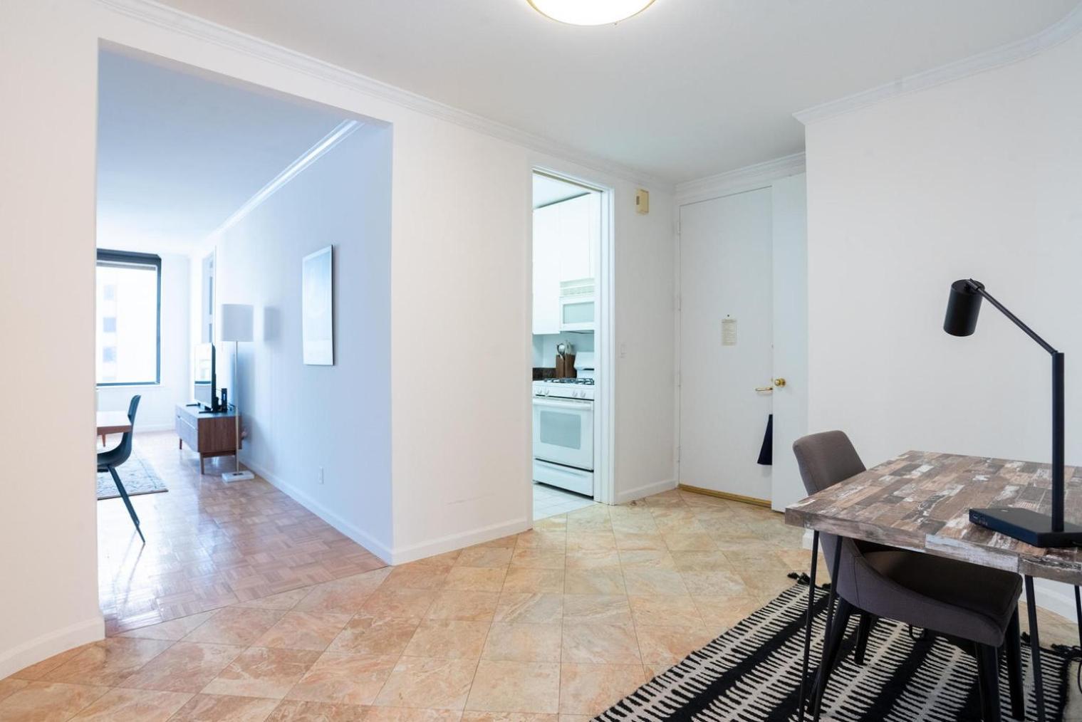 Midtown East 2br W Doorman Gym Nr Bloomingdales Nyc-1352 Appartement *